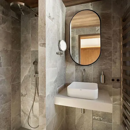 Lägenhet Neuf De Gamme A Avec Acces Aux Pieds - Fr-1-830-17 *