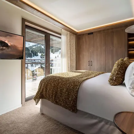 Neuf De Gamme à Avec Accès Aux Pieds - Fr-1-830-17 Appartement Courchevel